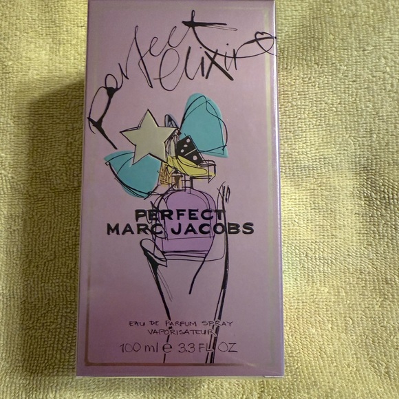 New in Wrapped Box Marc Jacobs Perfect Elixir with Pink Bottle and Colorful Cap - Picture 1 of 5